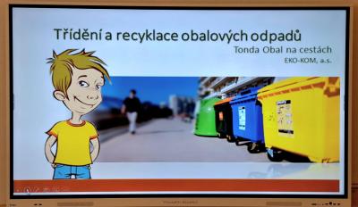 Čtvrťáci a sedmáci na besedě Tonda Obal na cestách